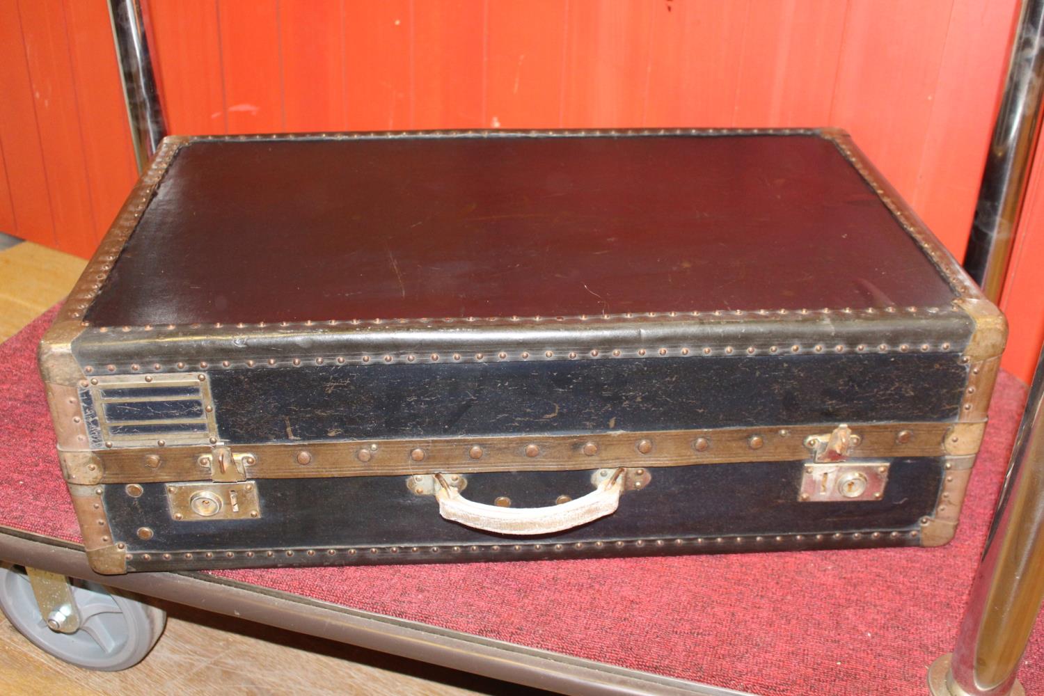 Gentleman's leather travel trunk