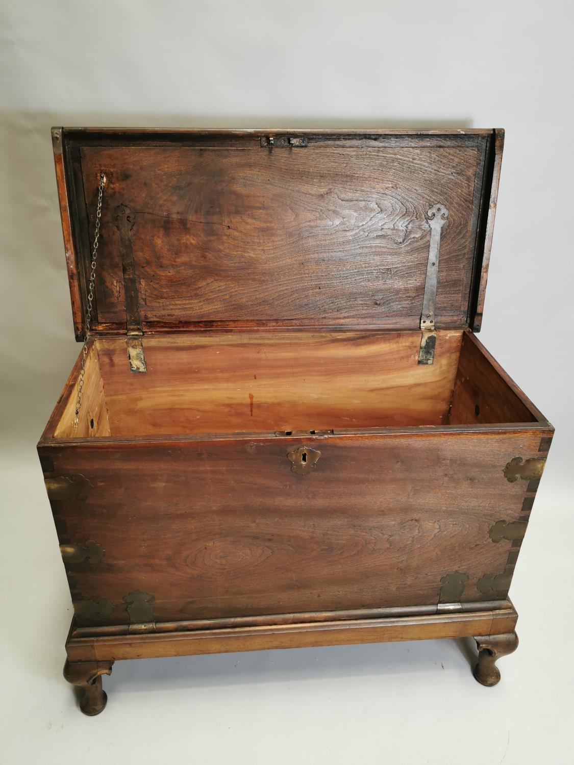 18th. C. Camphor wood chest - Image 6 of 8