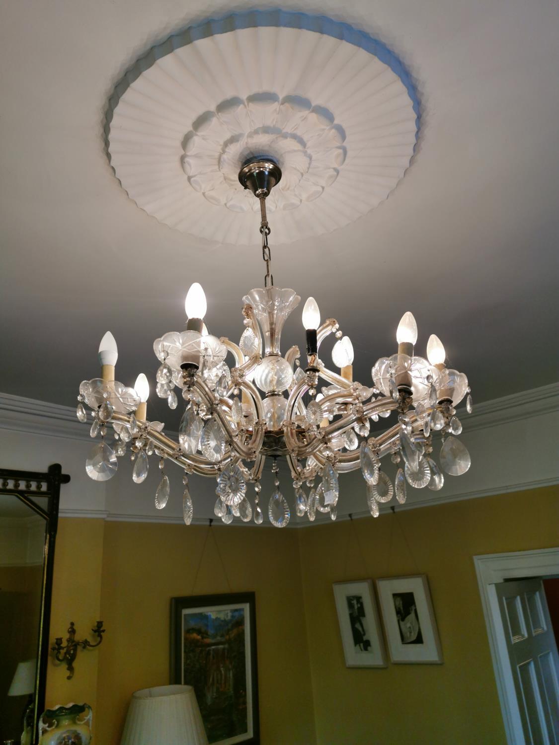 Good quality eight branch cut glass chandelier