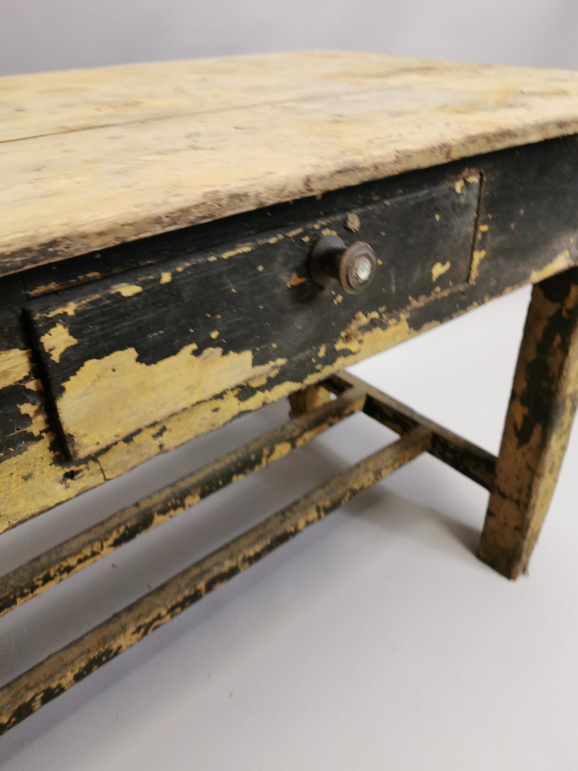 19th. C. painted pine side table - Image 5 of 7