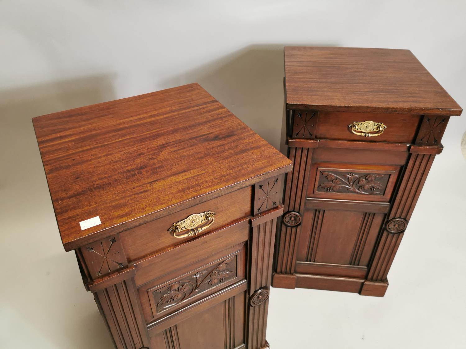 Pair of Edwardian mahogany bedside lockers - Image 5 of 8