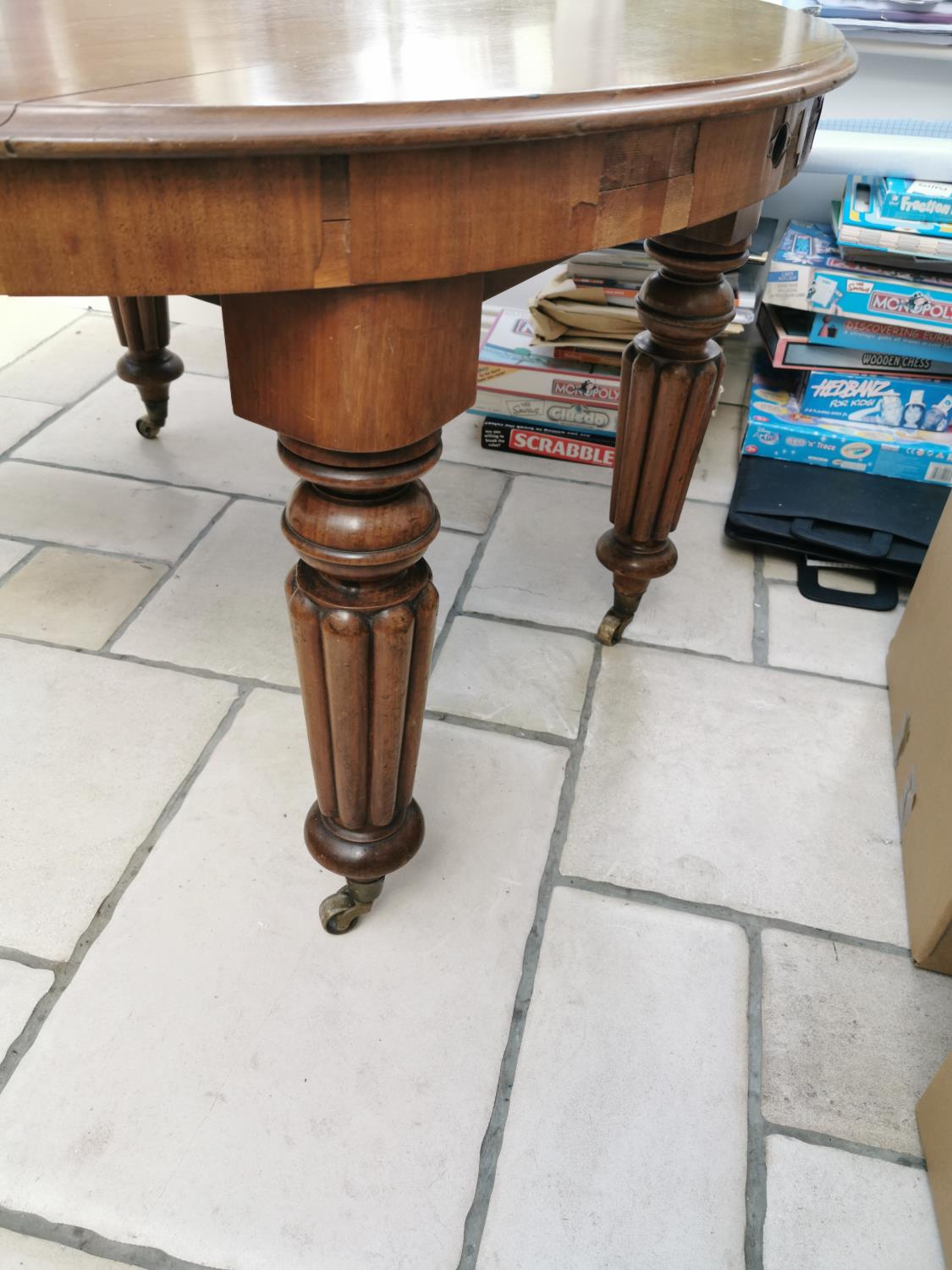 William IV mahogany dining room table - Image 2 of 2