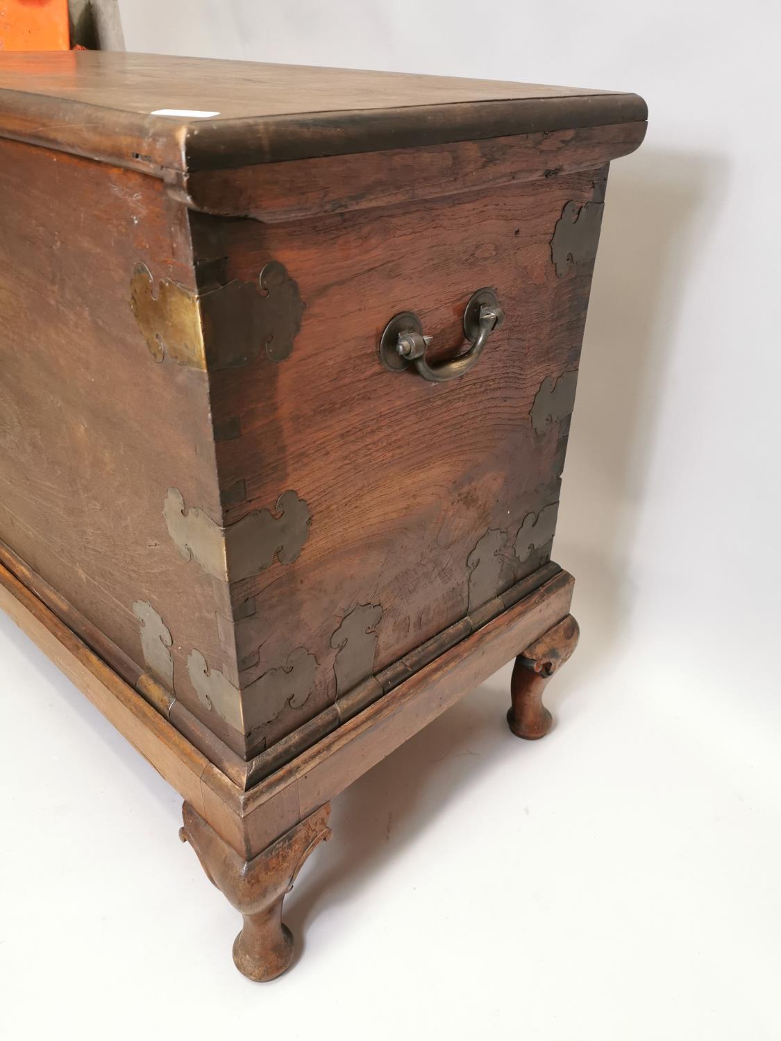 18th. C. Camphor wood chest - Image 8 of 8