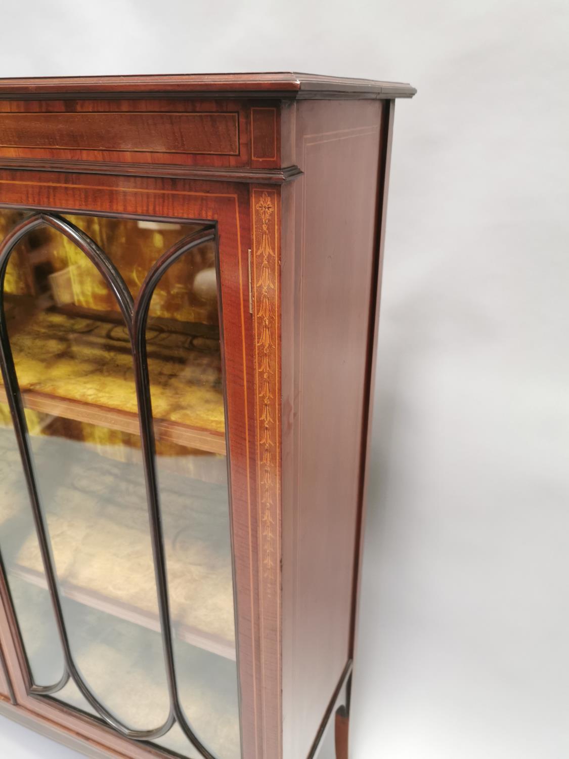 Edwardian inlaid mahogany display cabinet - Image 2 of 9