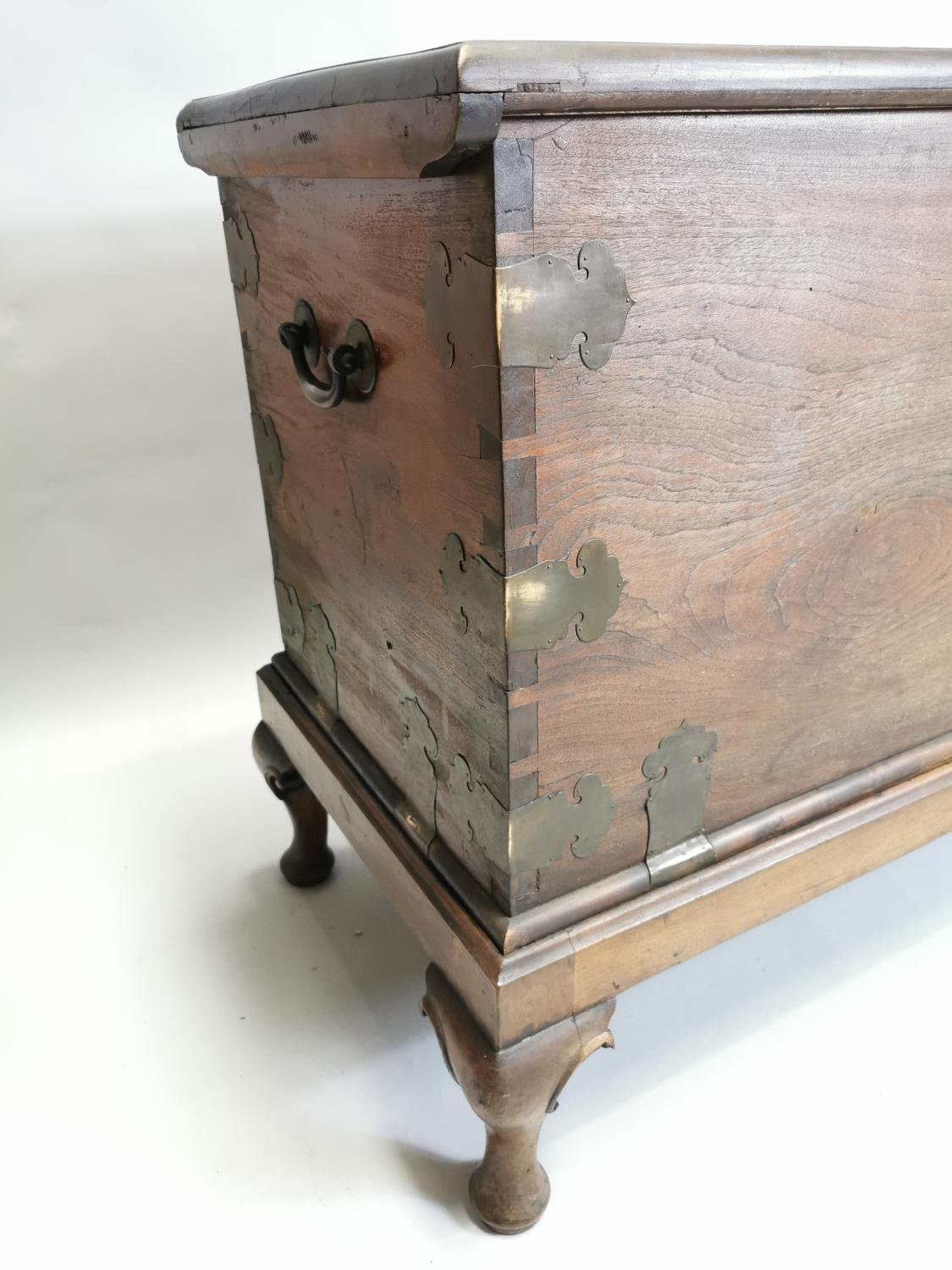 18th. C. Camphor wood chest - Image 3 of 8