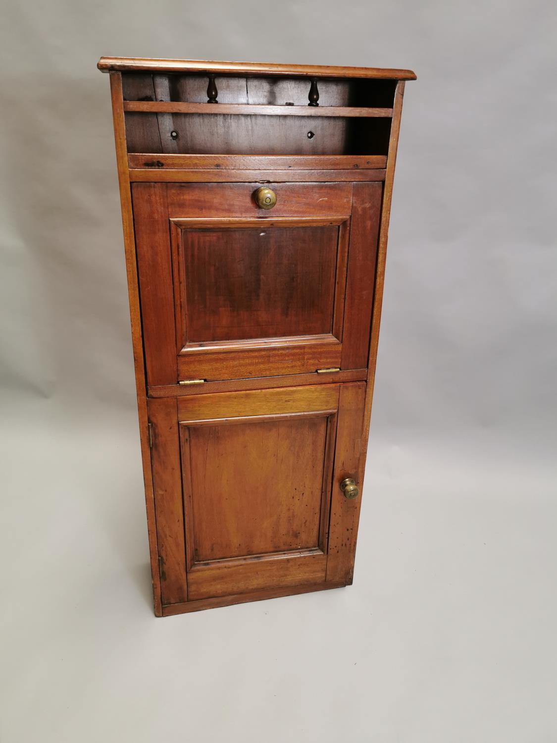 19th. C. mahogany ship's cabinet - Image 6 of 7