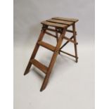 Early 20th C. pine steps 53 cm H x 62 cm W x 33 cm D