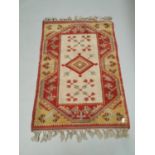 Decorative rug 90 cm W x 140 cm L