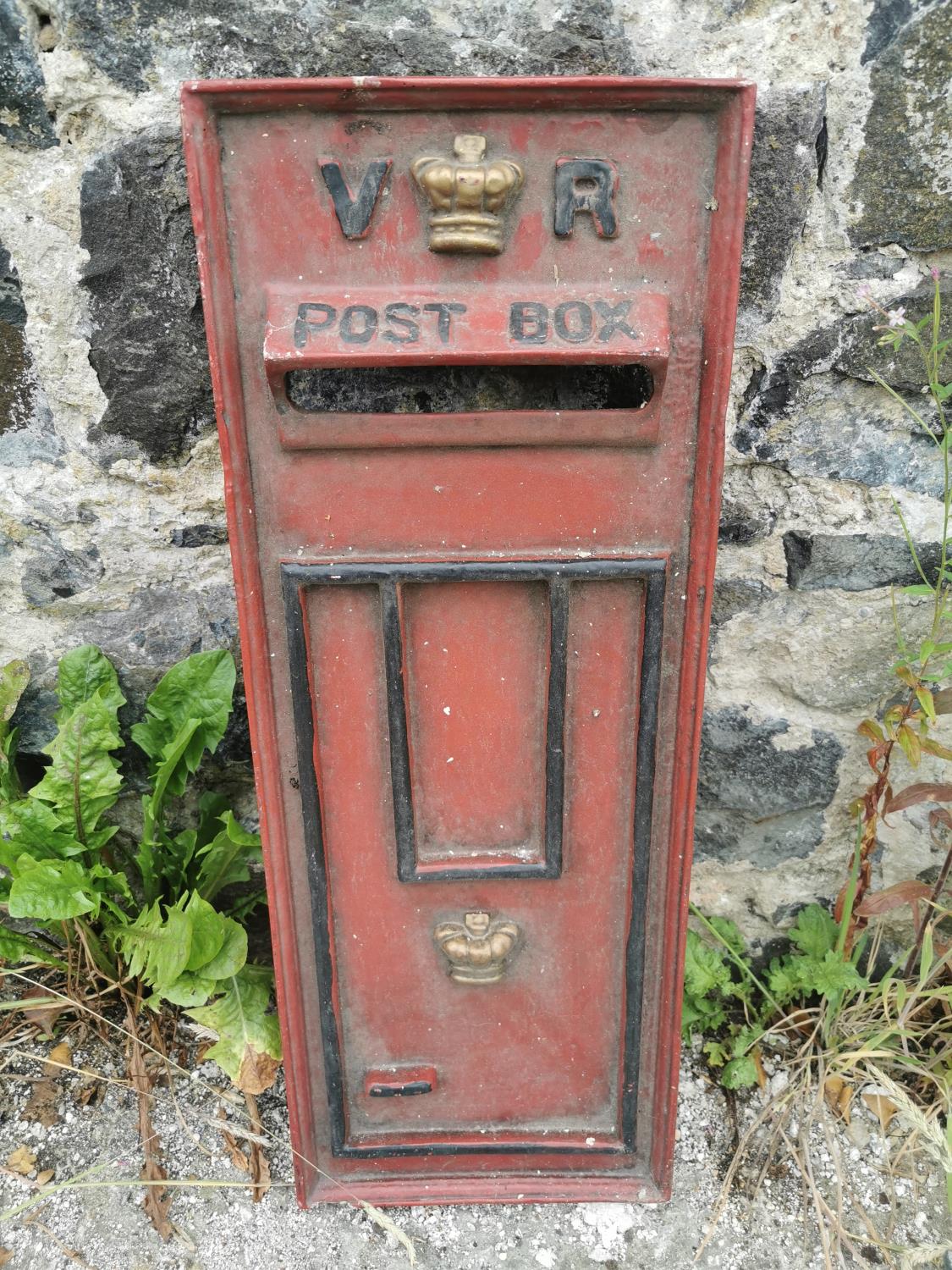 Resin VR post box front.