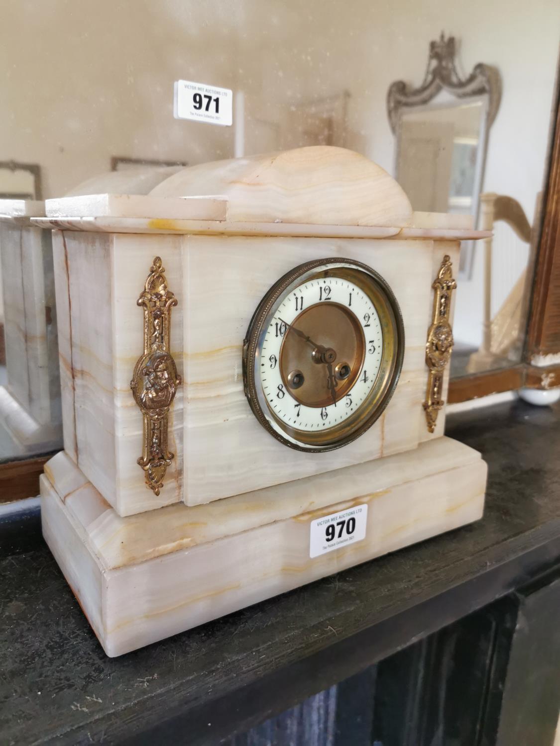 Edwardian onyx mantle clock. - Image 2 of 2