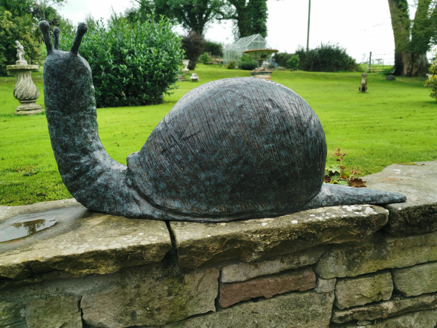 Exceptional quality bronze model of a Snail. - Image 3 of 3