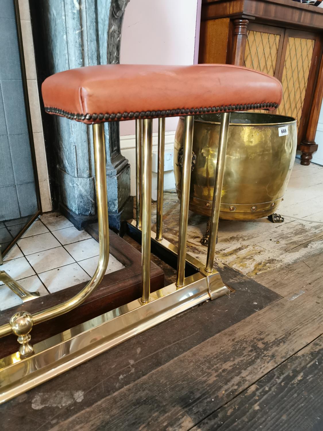 Brass extendable club fender with leather seats. - Image 3 of 3