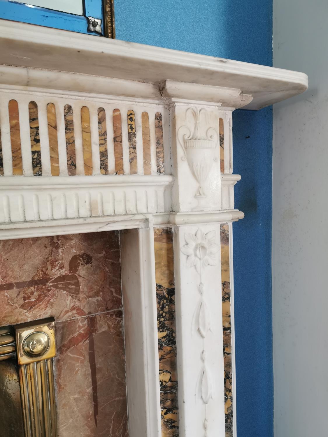 Irish Georgian statutory marble chimney piece. - Bild 2 aus 12