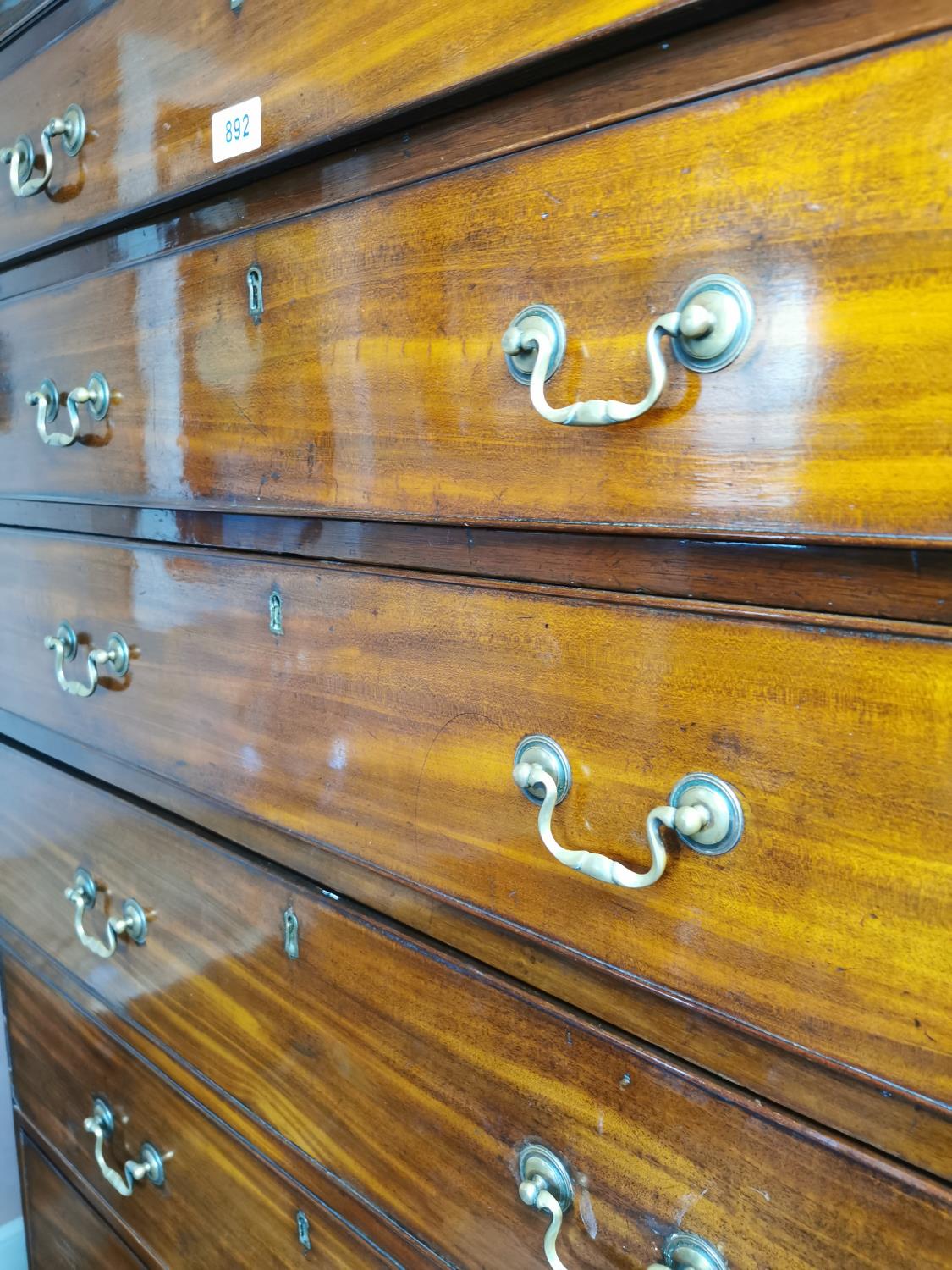Irish Georgian mahogany chest of drawers. - Image 4 of 4