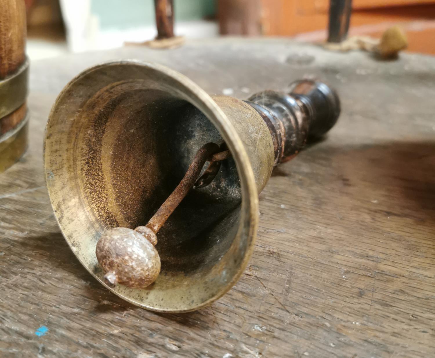 Brass school bell - Bild 2 aus 2