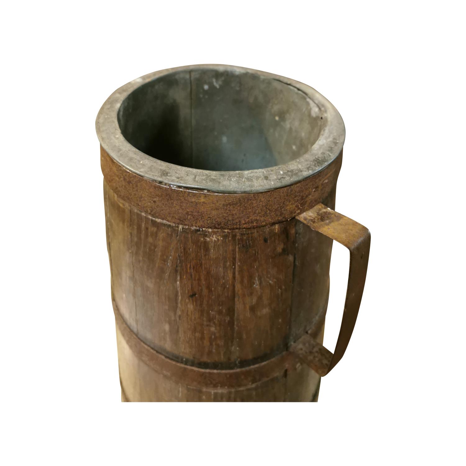19th. C. oak metal bound scuttle with lead liner - Image 2 of 2