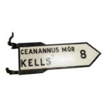 Kells bi-lingual alloy fingerpost sign