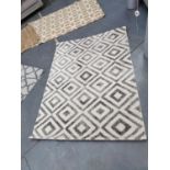 Black and white Triangle design rug