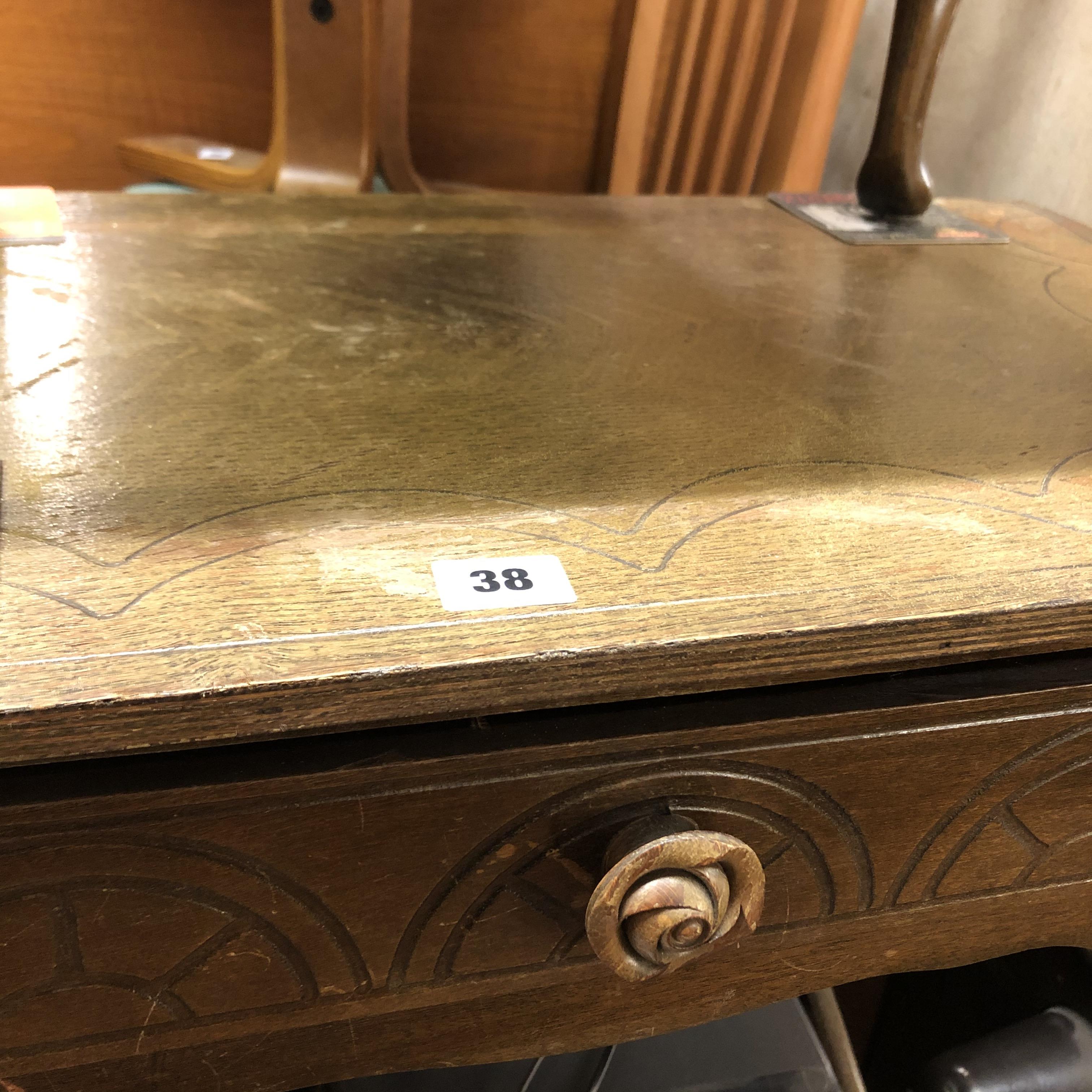 OAK CARVED SIDE TABLE WITH DRAWER - Image 3 of 3