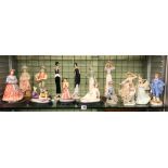 SHELF OF LEONARDO COLLECTION FIGURINES AND OTHER CERAMIC FIGURES