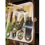 CANTEEN OF CUTLERY,