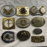 TUB OF USA RELATED METAL BELT BUCKLES INCLUDING DOUBLE ONE DOLLAR COIN MOUNTED BUCKLE AND OTHER