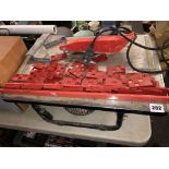 TABLETOP TILE CUTTER AND SPACERS