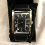 GENTLEMAN'S SEKONDA SQUARE FACED WRIST WATCH