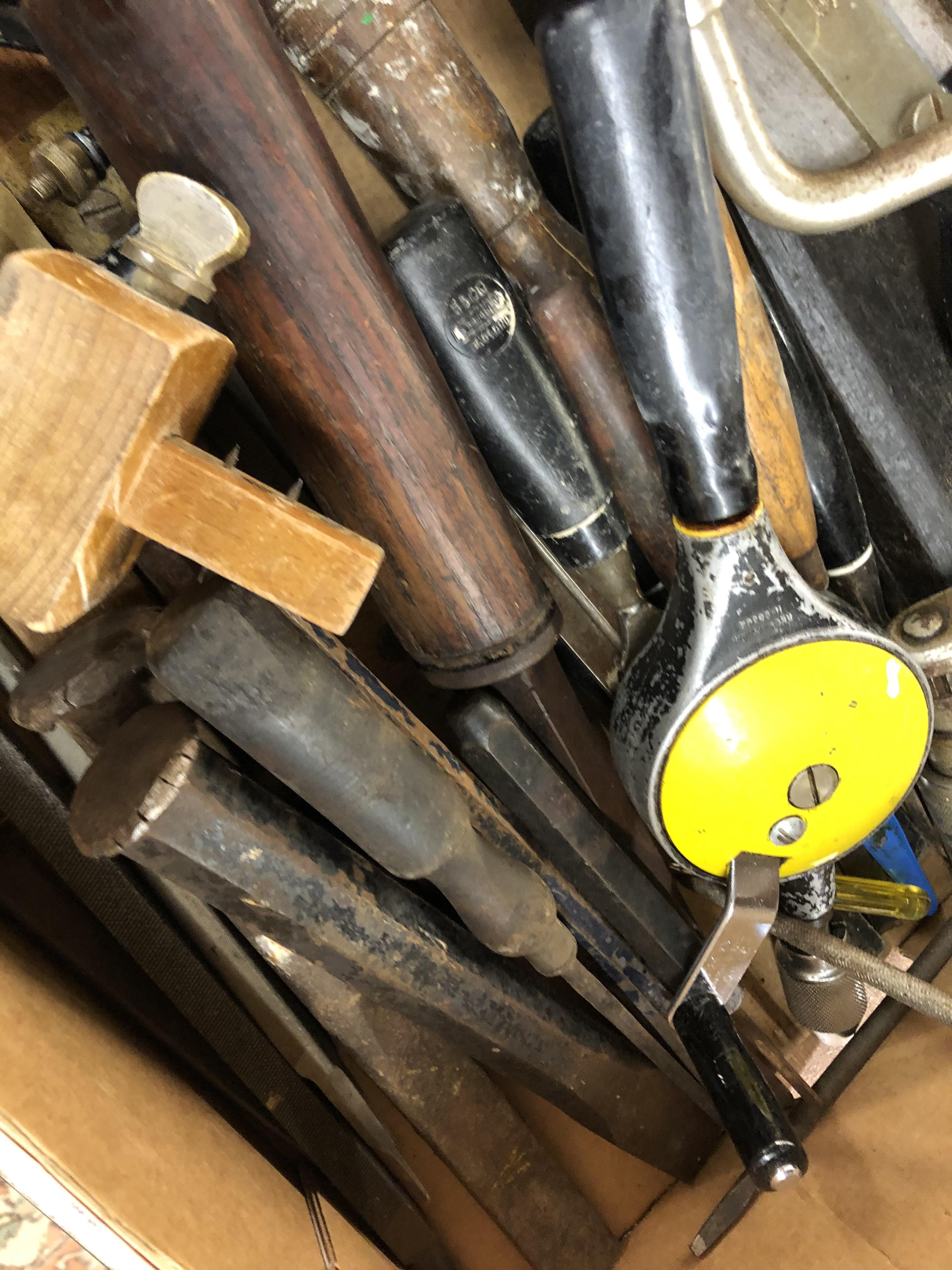 CARTON OF CARPENTRY TOOLS INCLUDING STANLEY AND RECORD PLANES, SPOKE SHAVE, SHARPENING BLOCK, - Image 2 of 3