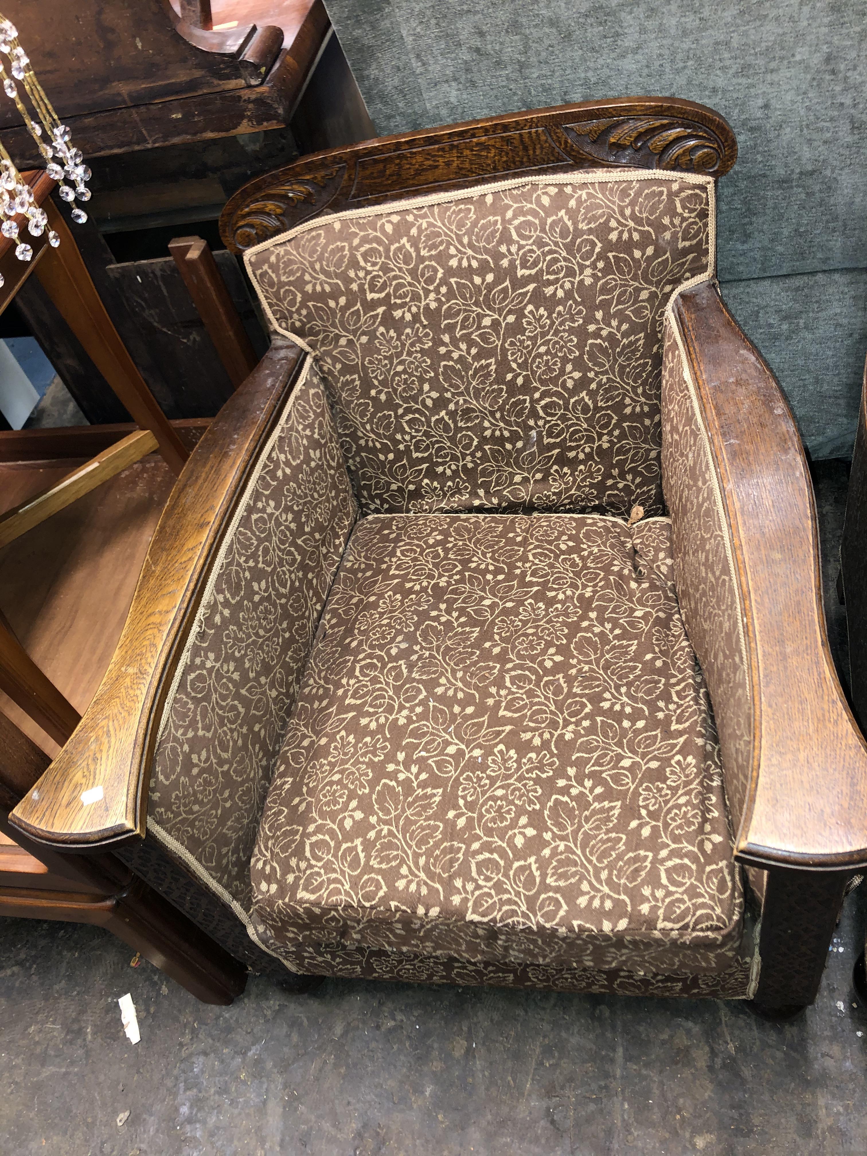 PAIR OF EDWARDIAN CARVED OAK FRAMED MOQUETTE ARMCHAIRS - Image 3 of 3