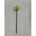 BOXED 9CT YELLOW GOLD DIAMOND CHIP STICK PIN 1G APPROX