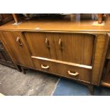 1960S G PLAN TYPE SIDEBOARD 84CM H X 122CM W X 45CM D