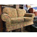 TRADITIONAL TAPESTRY FABRIC UPHOLSTERED TWO SEATER SOFA