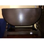 SMALL DARK OAK DROP FLAP TABLE 42CM H X 60CM W X 28CM (UNOPENED) / 80CM (OPENED) D