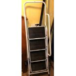 FOUR TREAD STEP LADDER