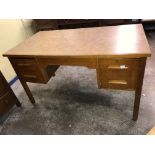 MID 20TH CENTURY DOUBLE PEDESTAL KNEEHOLE DESK 125CM W X 78CM H X 73CM D APPROX