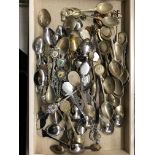 SELECTION OF ASSORTED SOUVENIR TEASPOONS