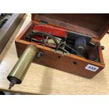 BRITISH MADE LATE 19TH/EARLY 20TH CENTURY CASED MAGNETO ELECTRIC MACHINE MEDICAL DEVICE