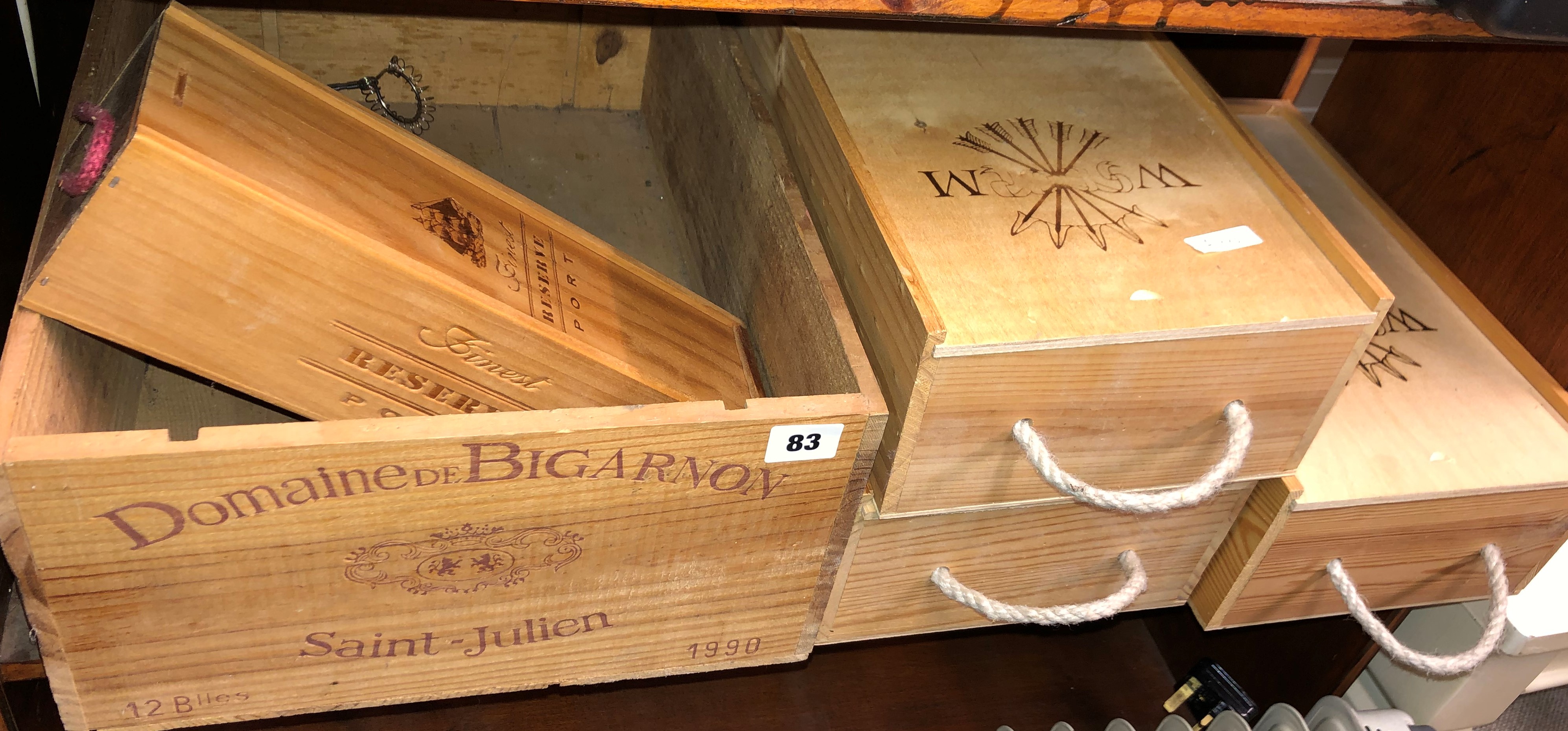 WINE ADVERTISING CRATES