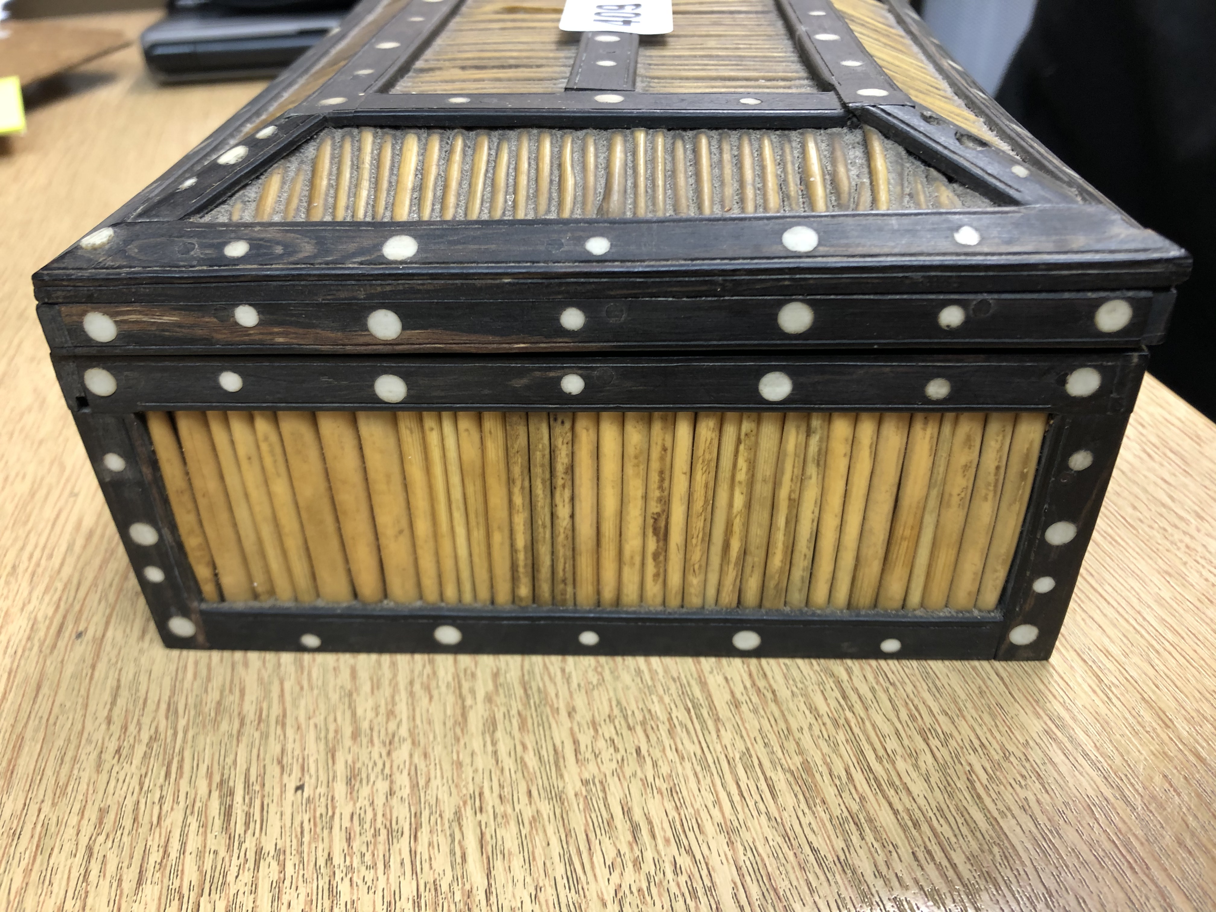 19TH CENTURY EBONY AND QUILL JEWELLERY BOX A/F AND AN AUTO RADIO FINDER SPARE PARTS BOX - Image 5 of 7