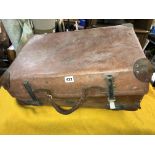 VINTAGE 1930S LEATHER SUITCASE