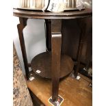 OAK CIRCULAR OCCASIONAL TABLE WITH UNDERTIER
