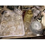 CARTON OF VARIOUS CUT AND ETCHED DRINKING GLASSES, GLOBE AND SHAFT DECANTER,