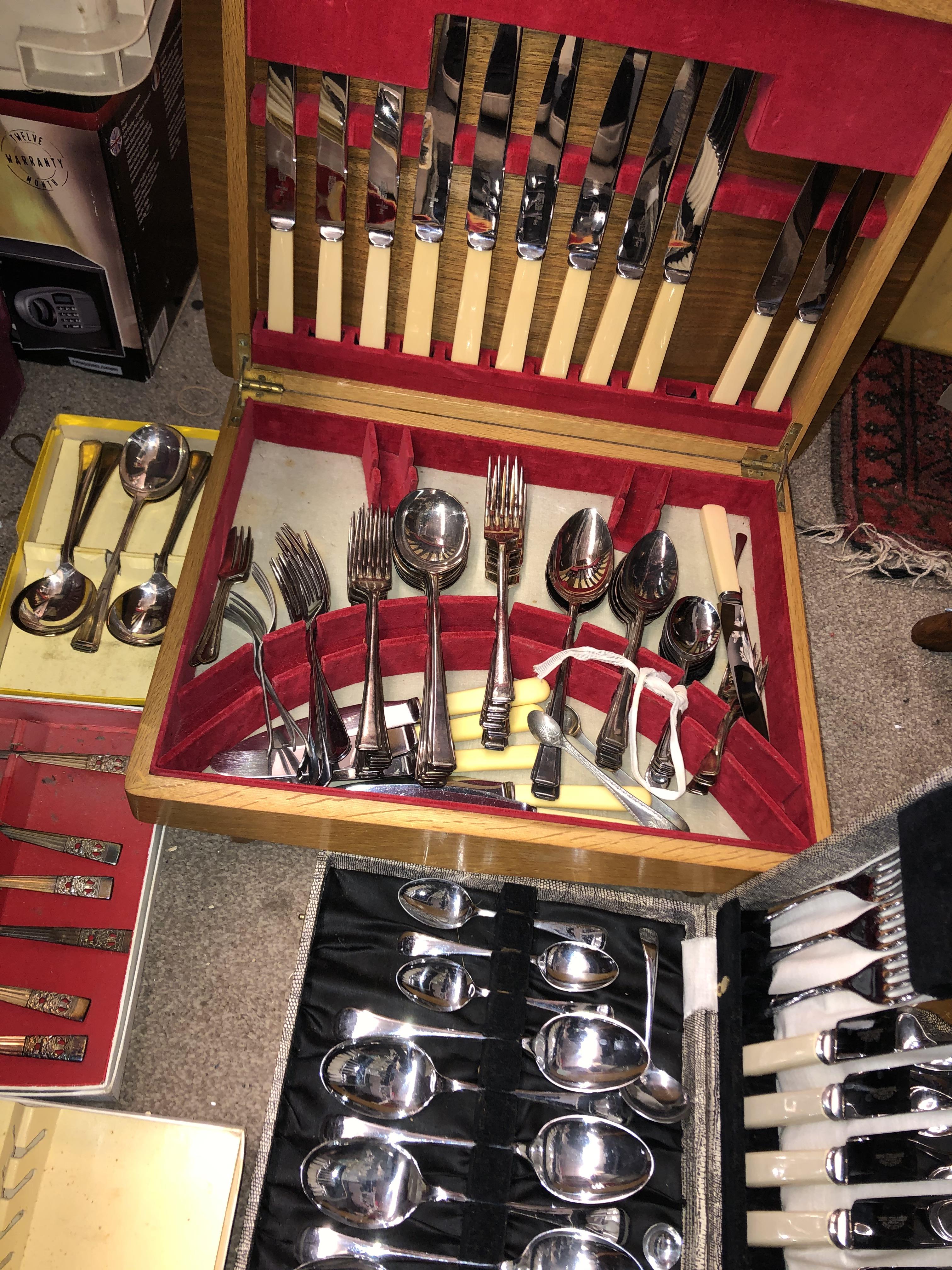 1950S CANTEEN OF CUTLERY AND VARIOUS BOXED CUTLERY INCLUDING FISH CUTLERY - Image 2 of 2