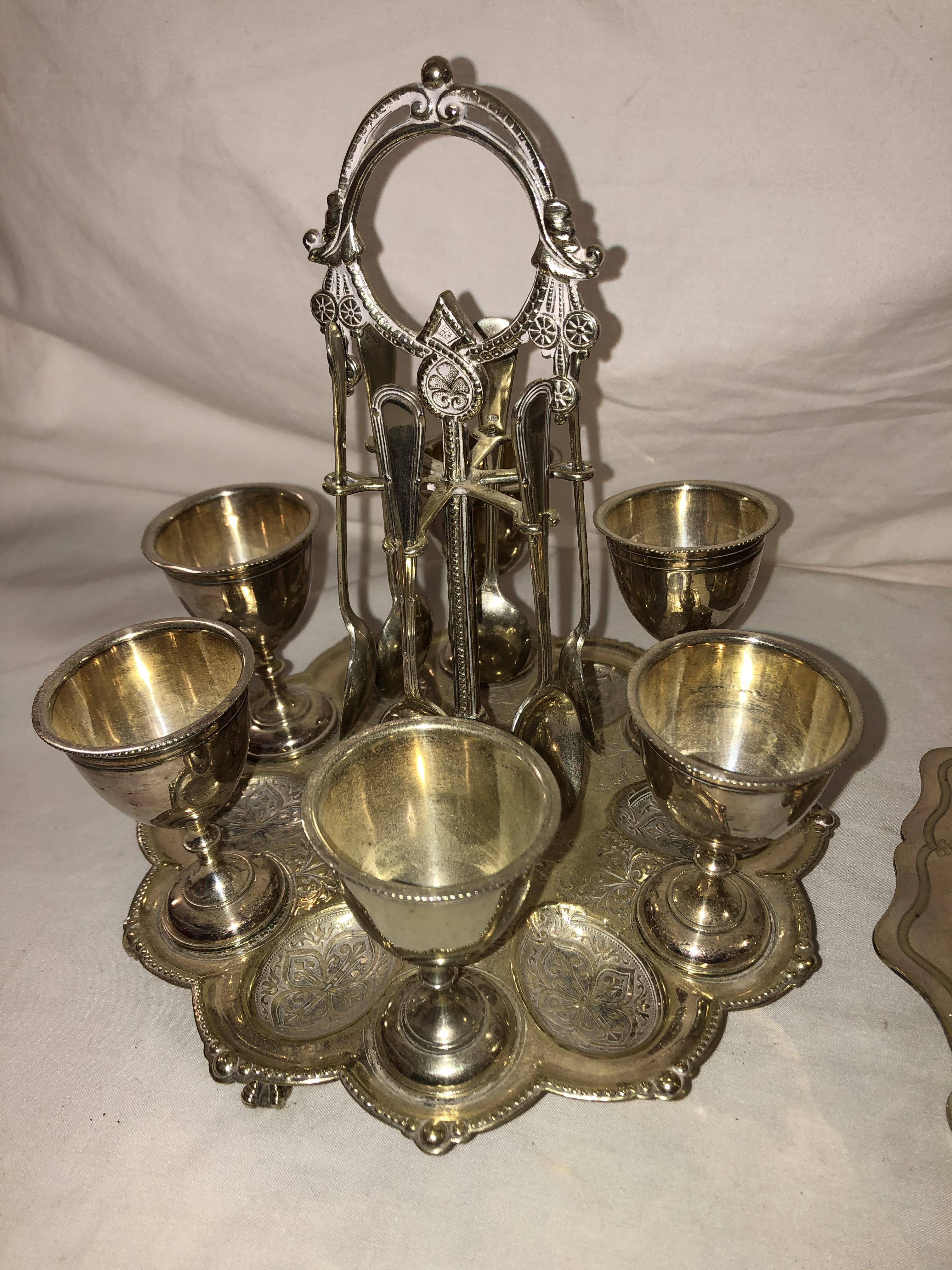 EPBM OCTAGONAL ENGRAVED BISCUIT BARREL AND PLATED SIX PLACE EGG CRUET WITH SPOONS - Image 2 of 5