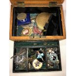 LEATHER COVERED JEWELLERY BOX WITH INTERNAL TRAY CONTAINING SILVER BACKED OVAL PENDANT ON TRACE