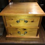 SMALL PAIR OF TWO DRAWER CHESTS 37CM H X 40CM W X 37CM D