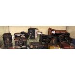 SMALL SELECTION OF CAMERAS - TWO FOLDING AUTOGRAPHIC BROWNIES, RODEN STOCK, AGI FLASH,