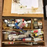 ARTISTS PAINTBOX OF MATERIALS AND WINDSOR AND NEWTON COLOUR TUBE SET