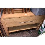 CONTEMPORARY LIGHT OAK EFFECT MEDIA UNIT WITH SINGLE DRAWER (DIMENSIONS-W.90CM,H.53CM,D.